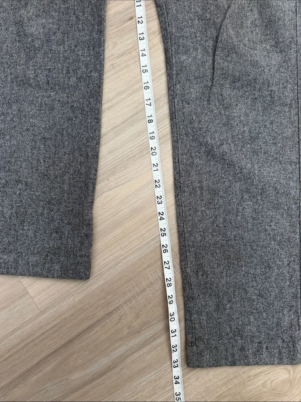 J. Crew Stretch Grey 1040 Athletic Tapered Fit Chino Pants.  Sz 32/34